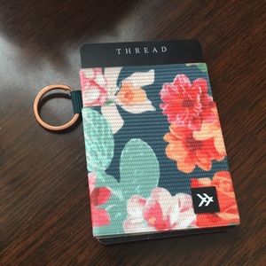 Brand new Thread Wallets elastic wallet